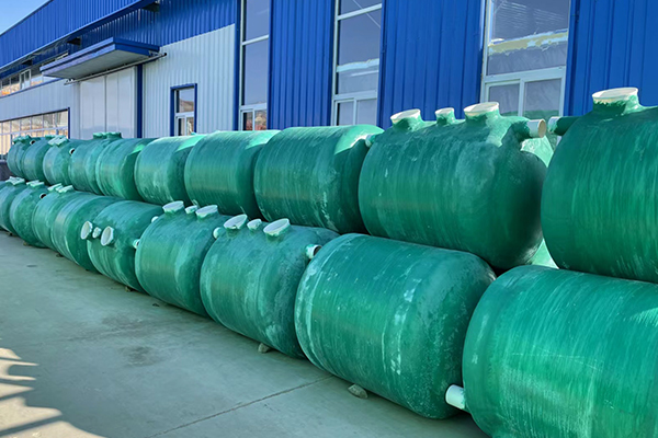 玻璃鋼化糞池廠家的報價和什么有關系 玻璃鋼化糞池廠家的報價和什么有關系